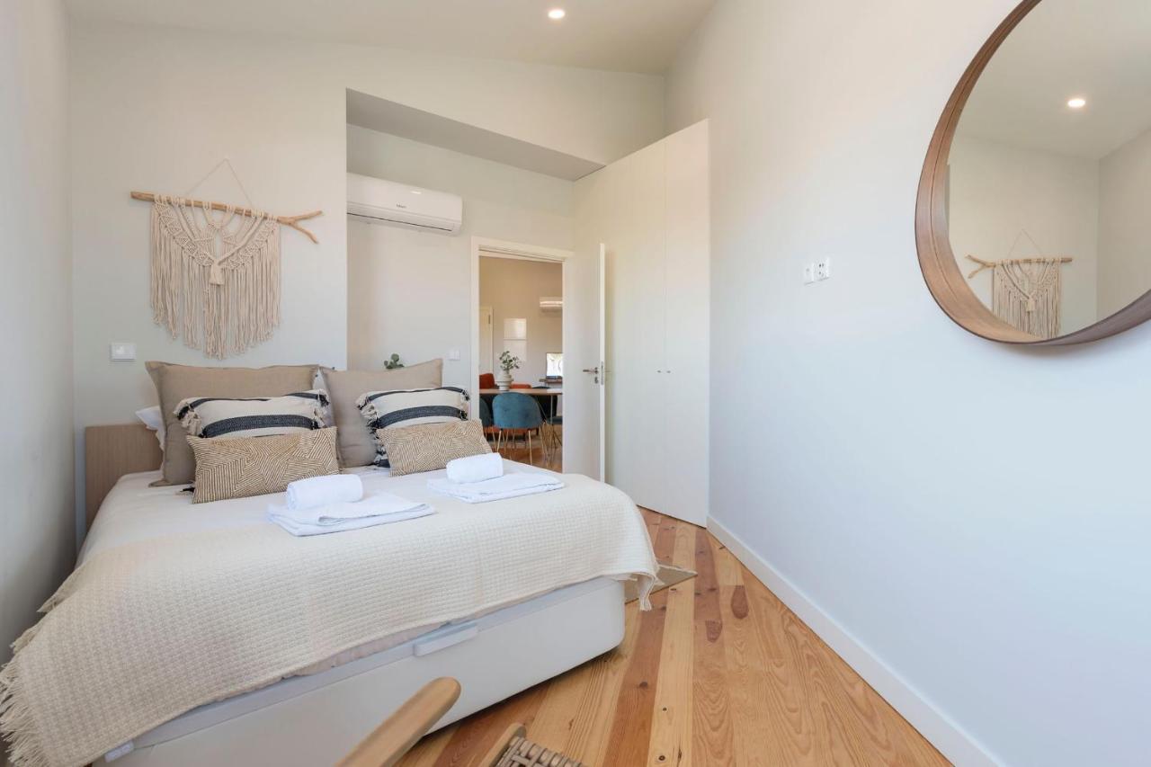 Central Superb Flat W/ Ac & Balcony By Lovelystay Porto Exterior photo